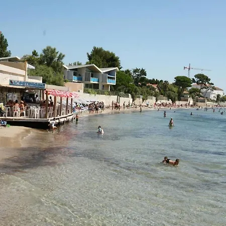 In Near Sablettes * La Seyne-sur-Mer