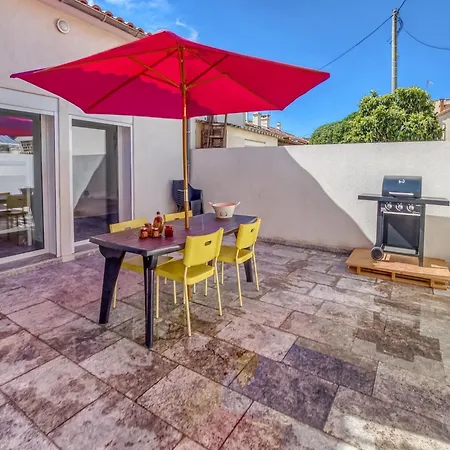 Nyaraló In Near Sablettes