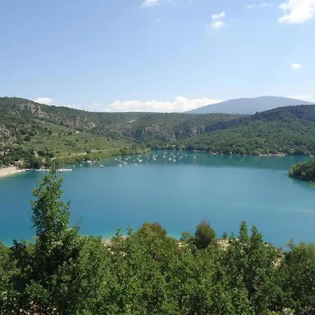 Nyaraló In Near Sablettes *